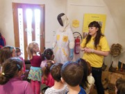 Výlet do Dobrovic - Výukový program Pilná včelka